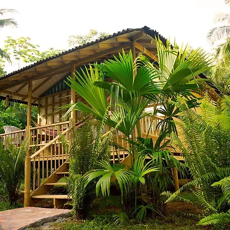Lodge Playa Alegre