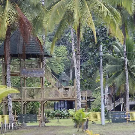 Lodge Playa Alegre